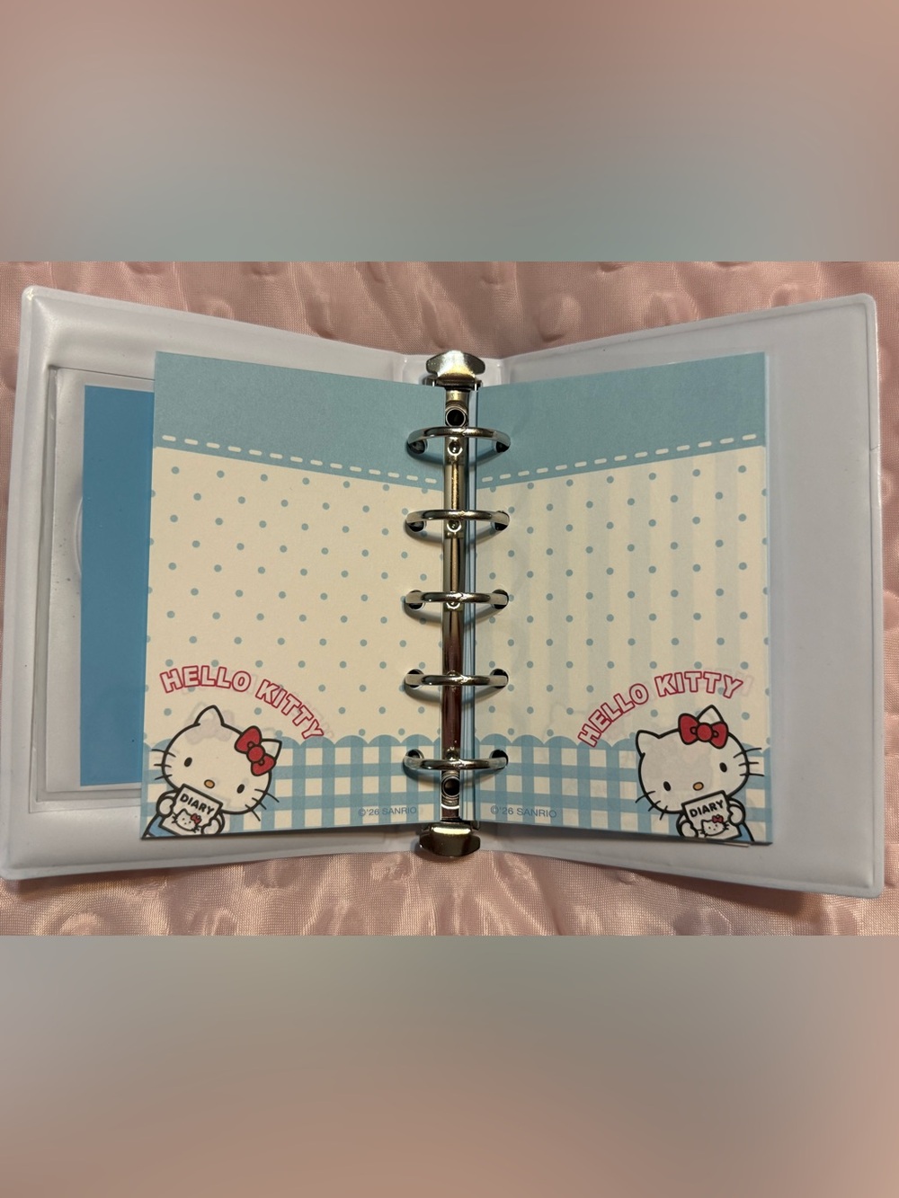 🆕 Hello Kitty M5 Binder - Picture 4 of 5